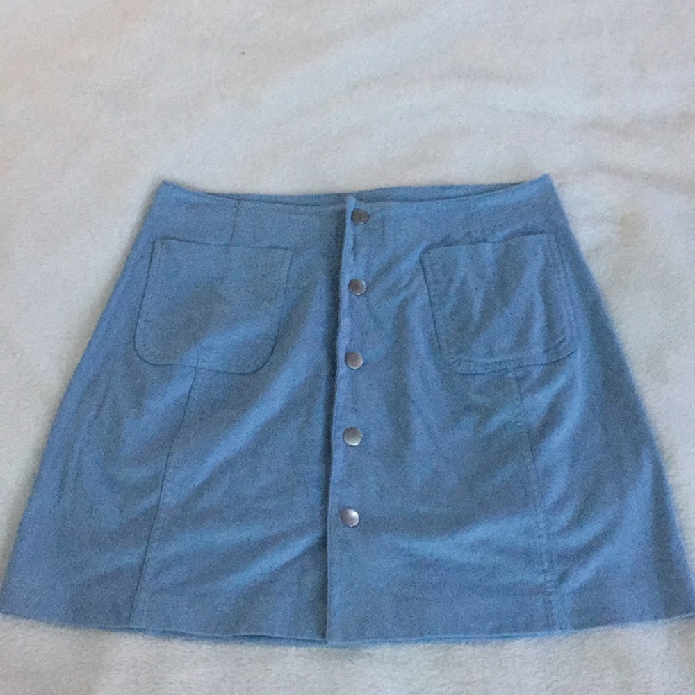 Sky blue faux suede button down skirt w pockets